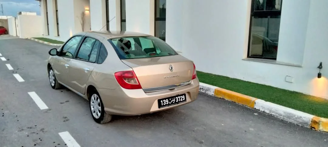 Renault Symbol - Photo 2