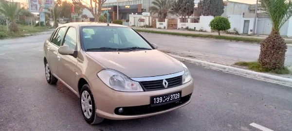 Renault Symbol 2012 Essence
