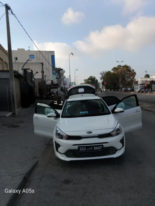 Kia RIO - Photo 10