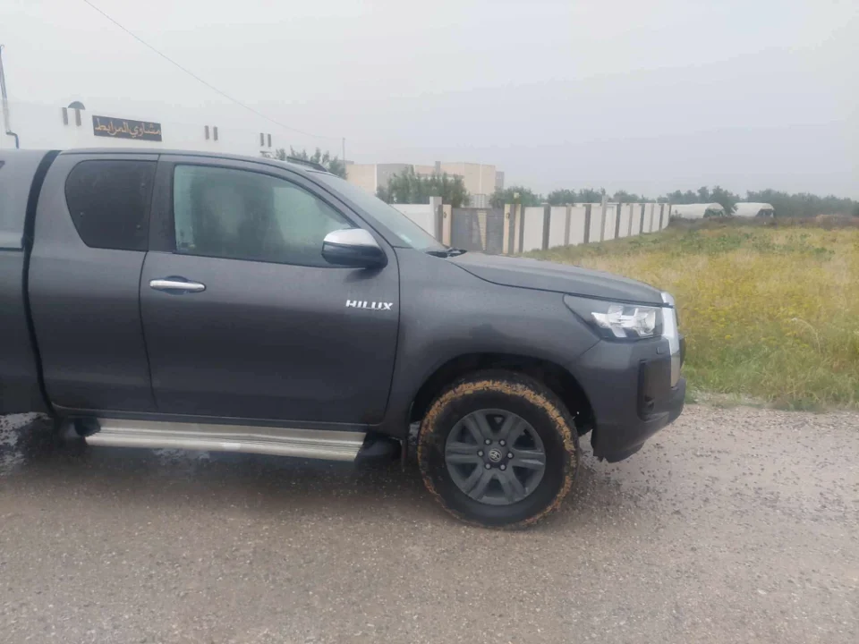 Toyota Hilux - Photo 5