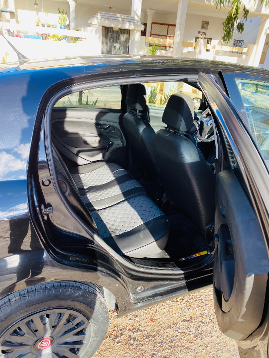 Fiat GRANDE PUNTO - Photo 9
