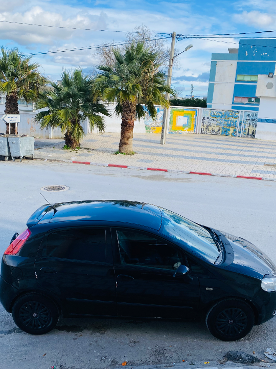 Fiat GRANDE PUNTO - Photo 2