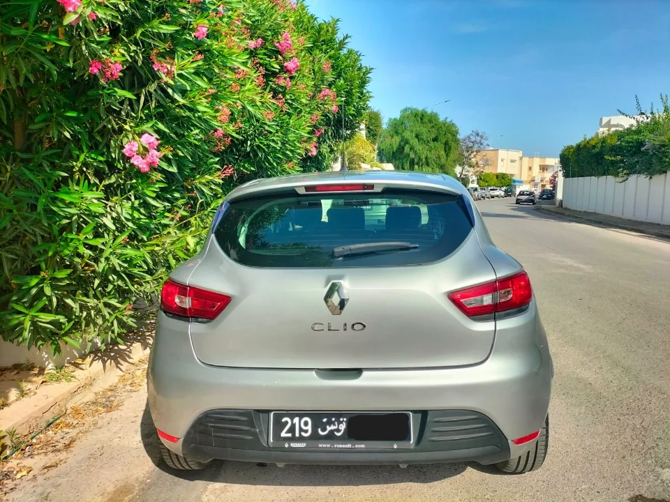 Renault Clio - Photo 4