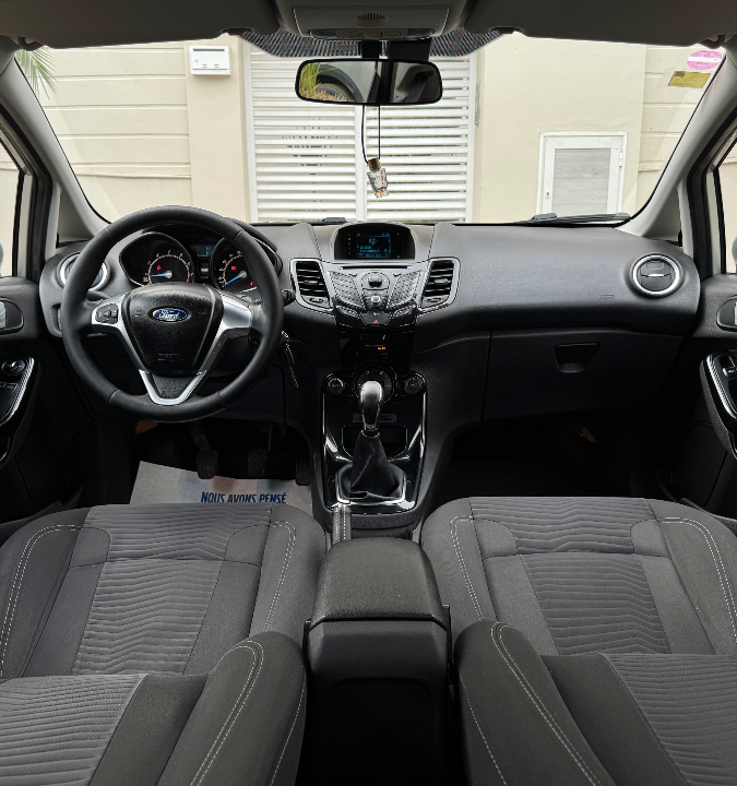 Ford FIESTA - Photo 7