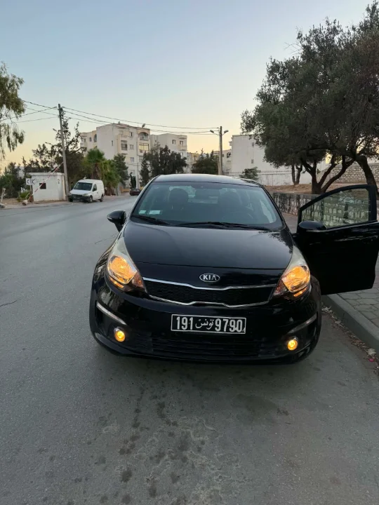 Kia RIO - Photo 6