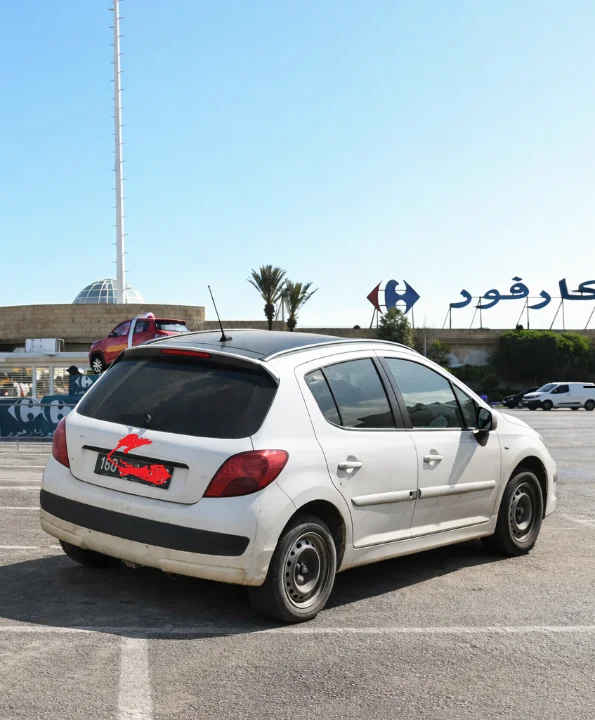 Peugeot 207 2012