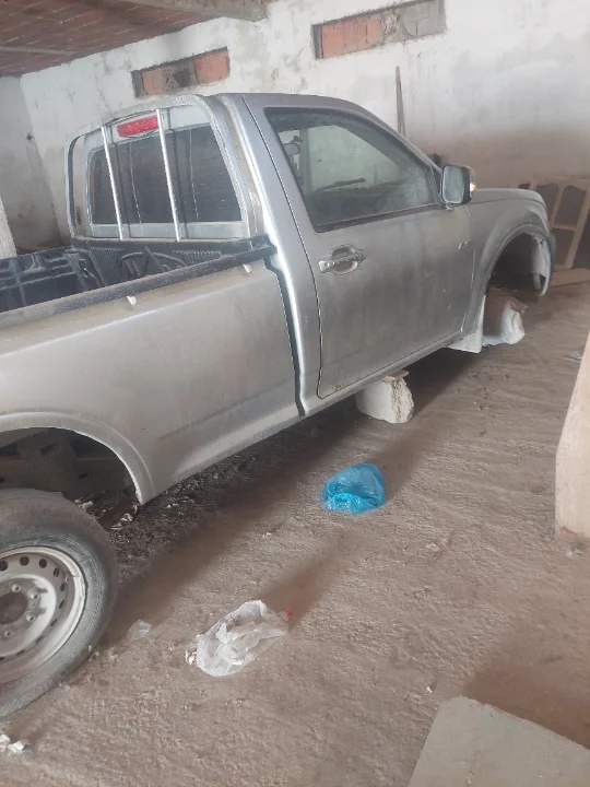 Isuzu D MAX - Photo 2