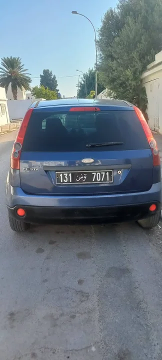 Ford FIESTA - Photo 4
