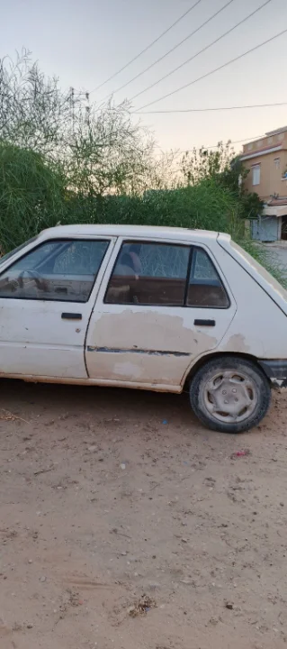 Peugeot 205 2005