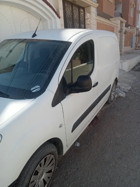 Citroen BERLINGO - Photo 2