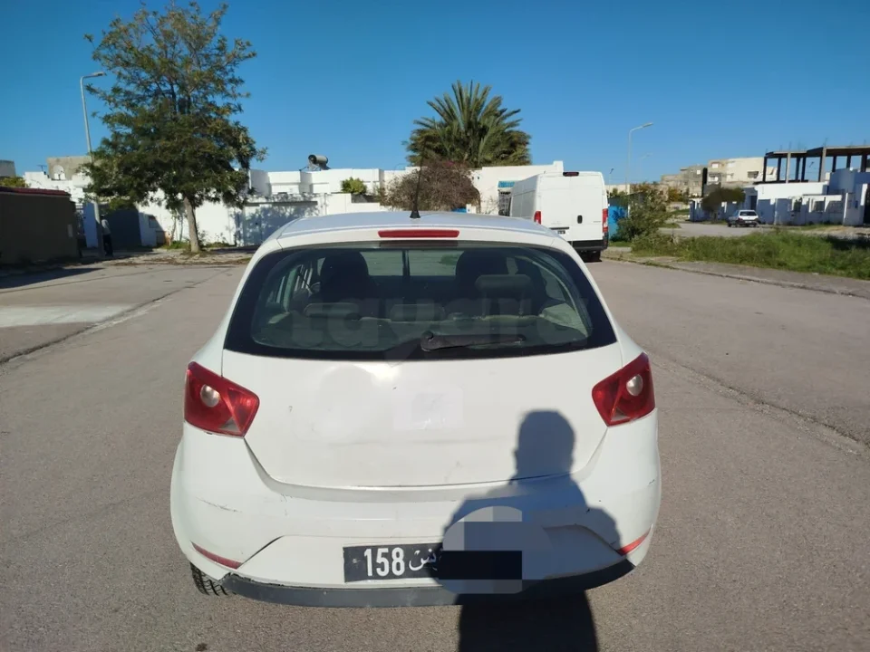 Seat Ibiza - Photo 4