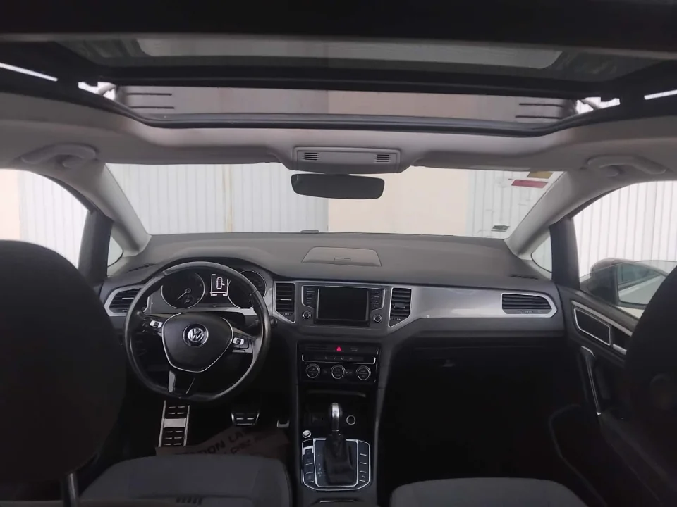 Volkswagen Golf - Photo 3