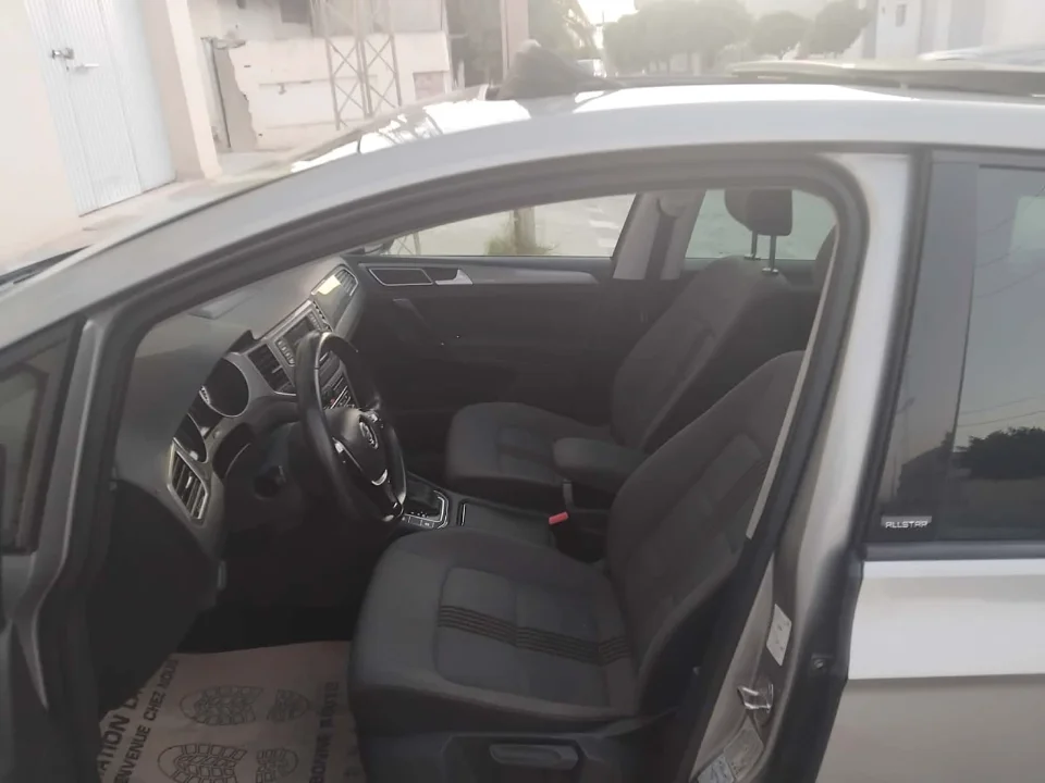 Volkswagen Golf - Photo 2