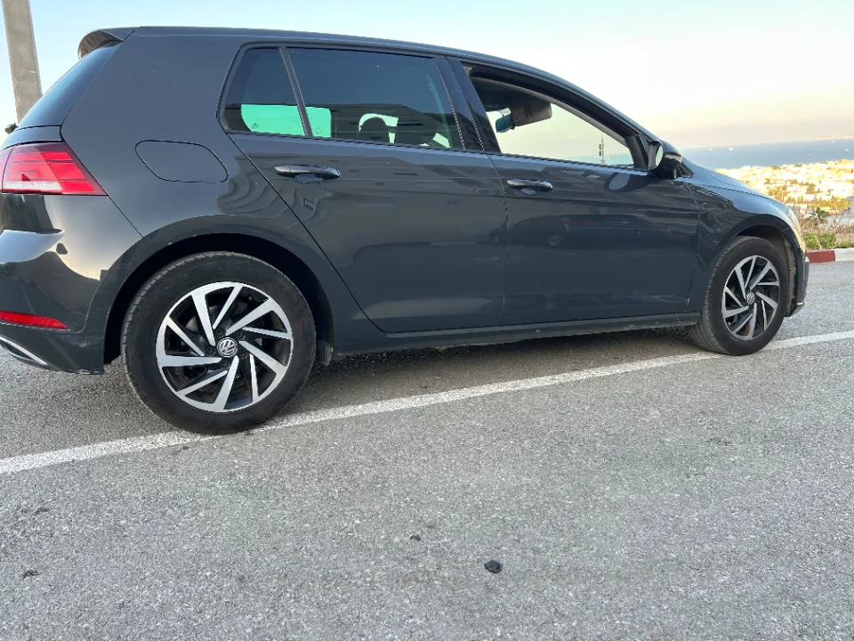 Volkswagen Golf - Photo 4