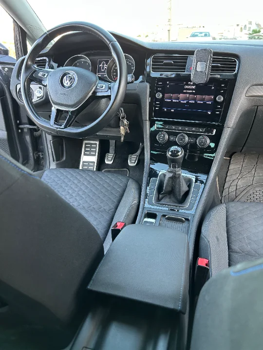 Volkswagen Golf - Photo 2