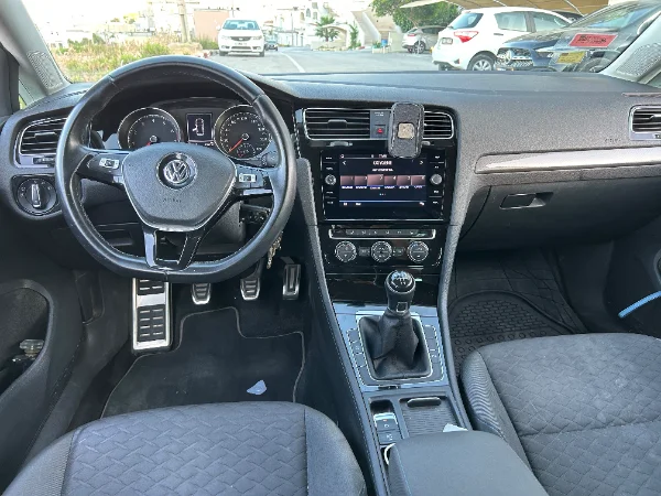 Volkswagen Golf - Photo 5