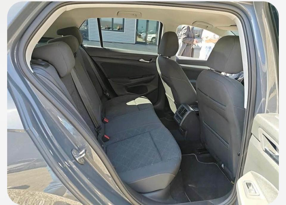 Volkswagen Golf 8 - Photo 4