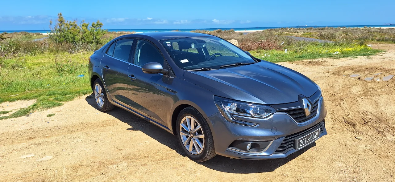 Renault Megane - Photo 11