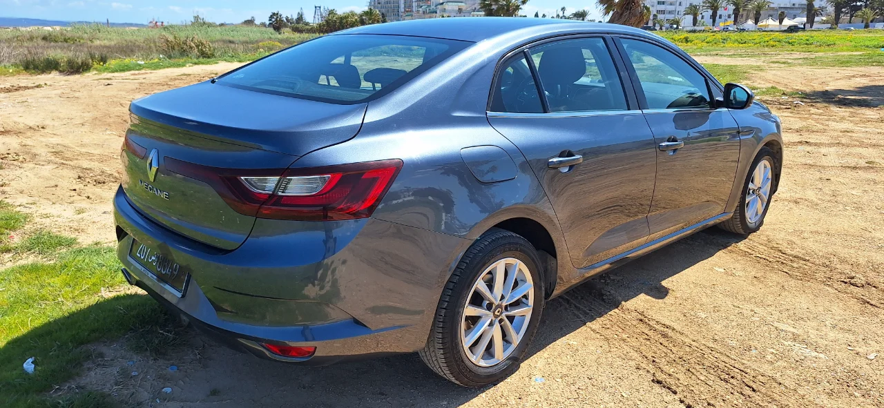 Renault Megane - Photo 7