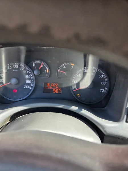 Fiat PUNTO - Photo 6