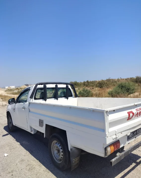 Isuzu D MAX - Photo 2