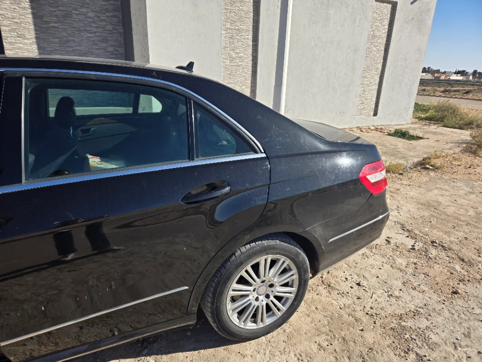 Mercedes Classe E - Photo 3