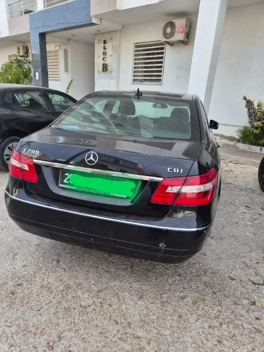 Mercedes Classe E - Photo 2