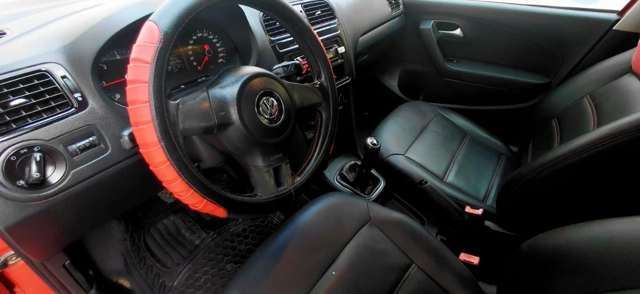 Volkswagen Polo - Photo 2