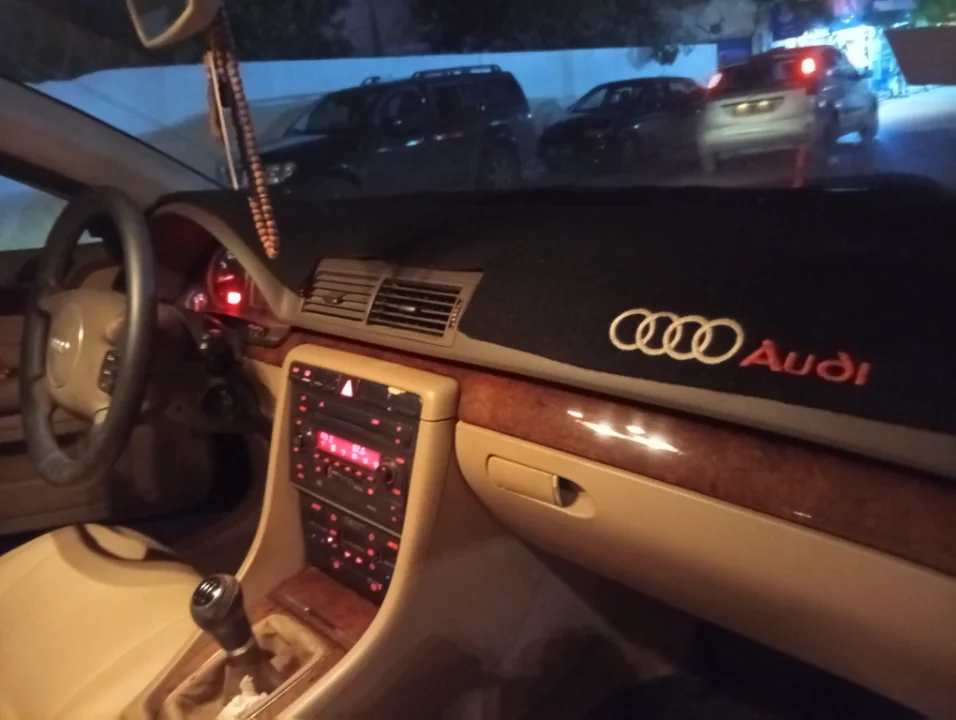 Audi A4 - Photo 6