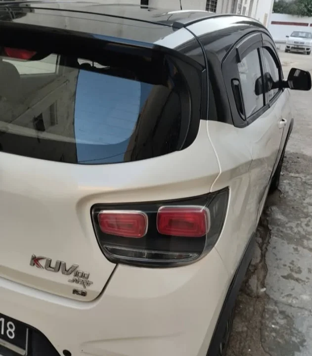 Mahindra KUV 100 - Photo 9