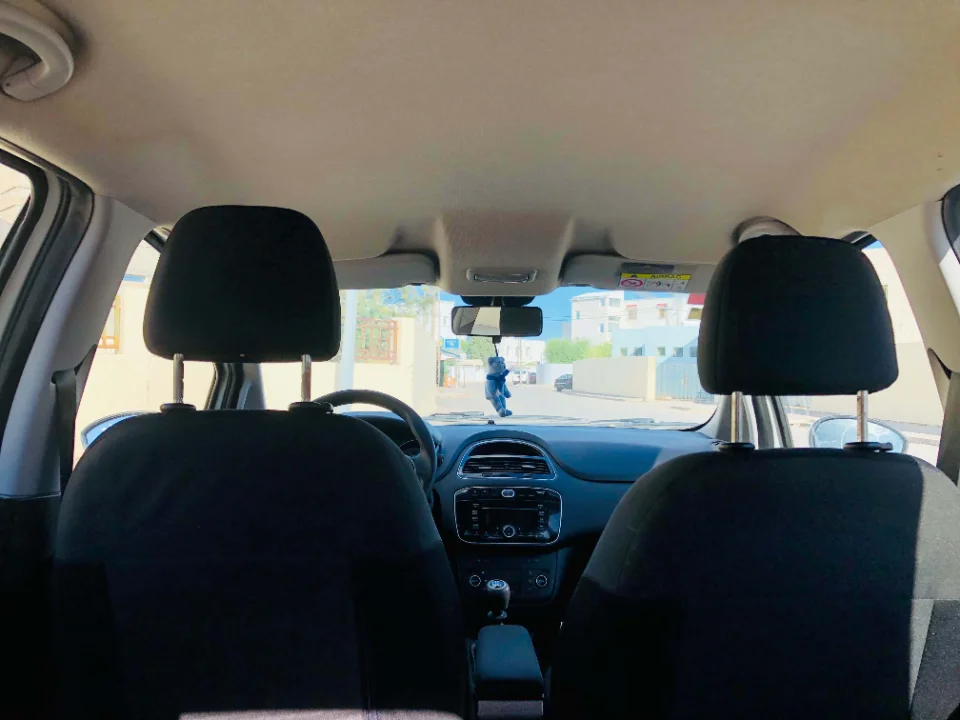 Fiat GRANDE PUNTO - Photo 2