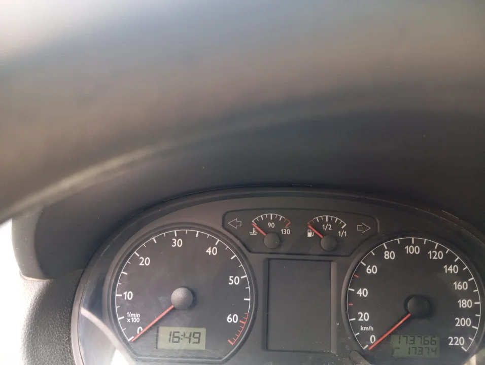 Volkswagen Polo - Photo 4