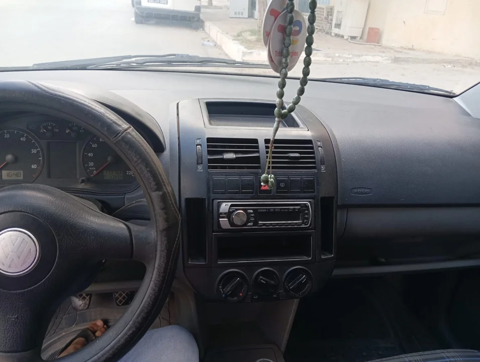 Volkswagen Polo - Photo 2