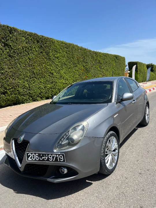 Alfa romeo GIULIETTA - Photo 10