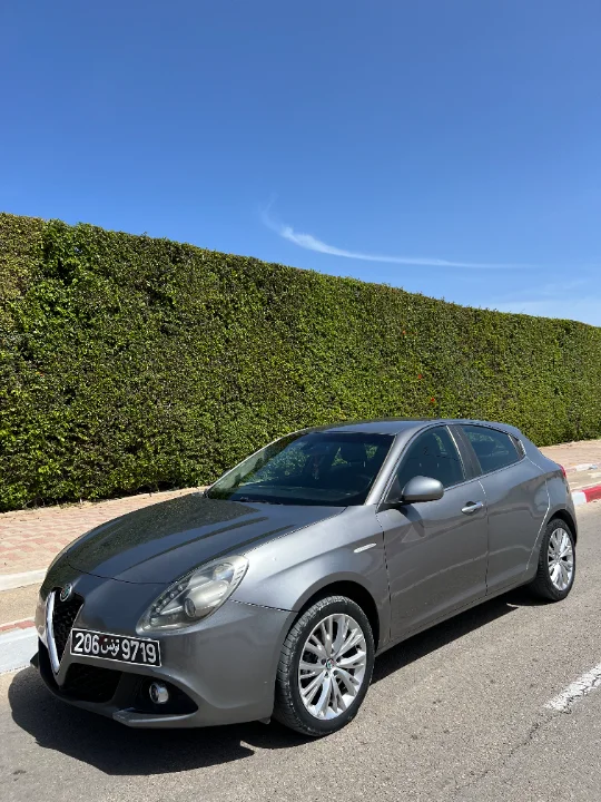 Alfa romeo GIULIETTA - Photo 9