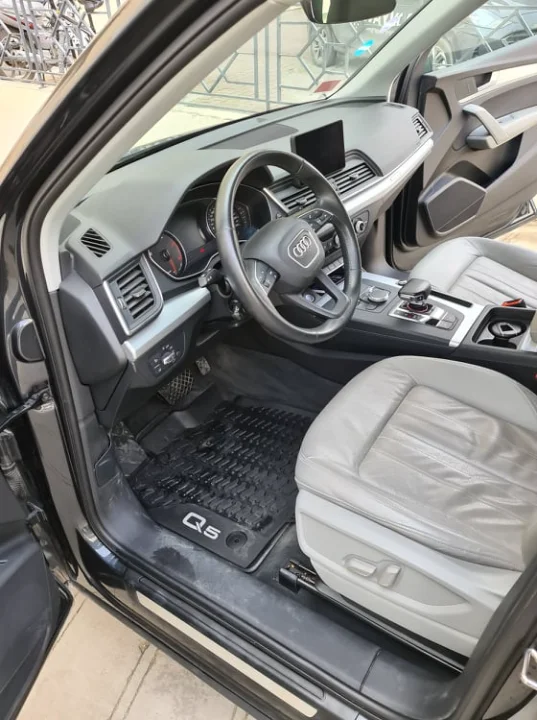 Audi Q5 - Photo 6