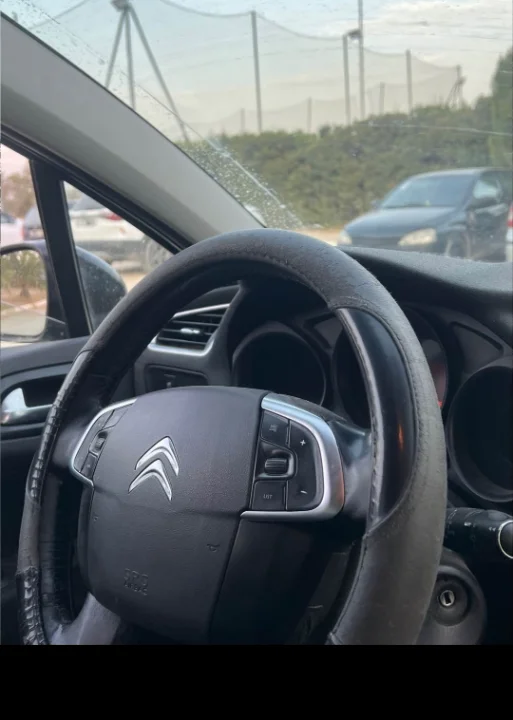Citroen C4 - Photo 6