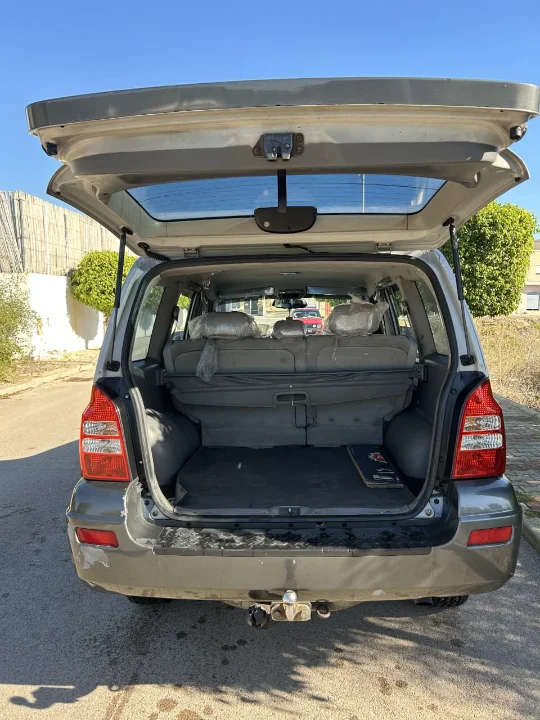 Hyundai TERRACAN - Photo 2