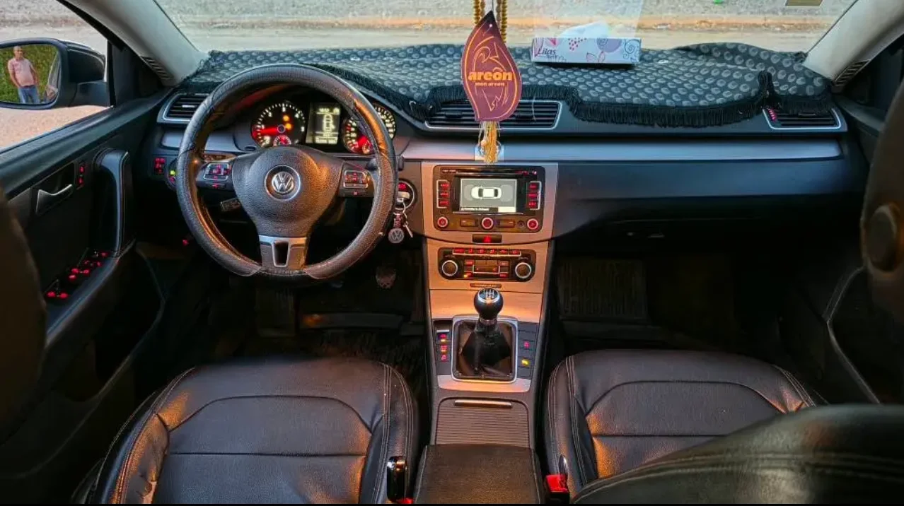 Volkswagen Passat - Photo 3