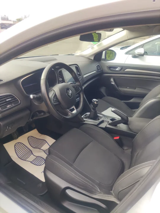 Renault Megane - Photo 4