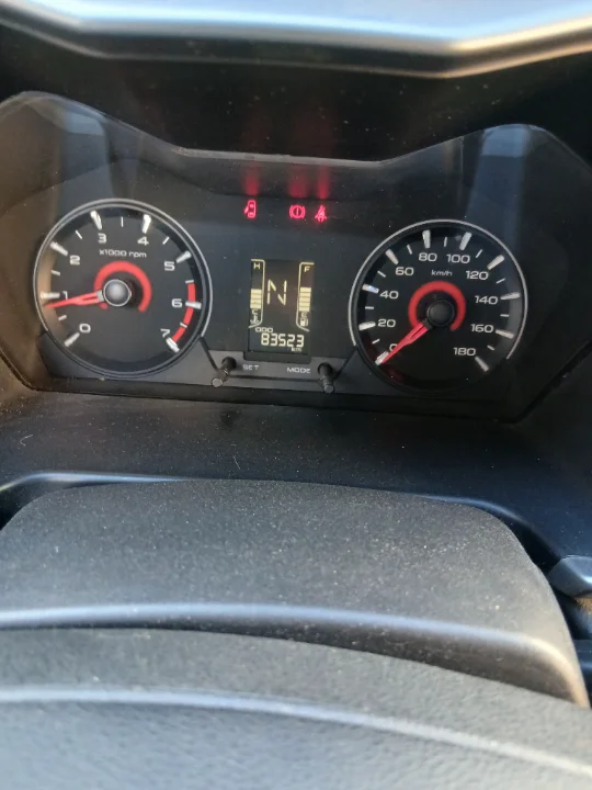 Mahindra KUV 100 - Photo 4
