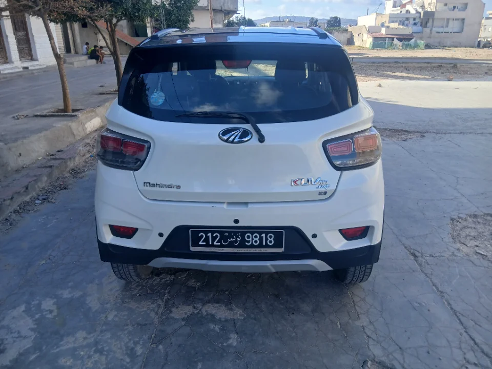Mahindra KUV 100 - Photo 2