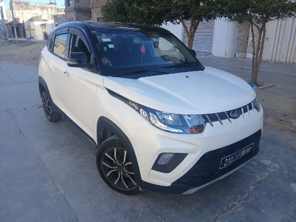 Mahindra Kuv 100 k8.2019 Essence
