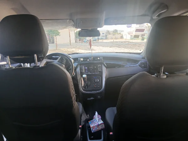 Mahindra KUV 100 - Photo 8
