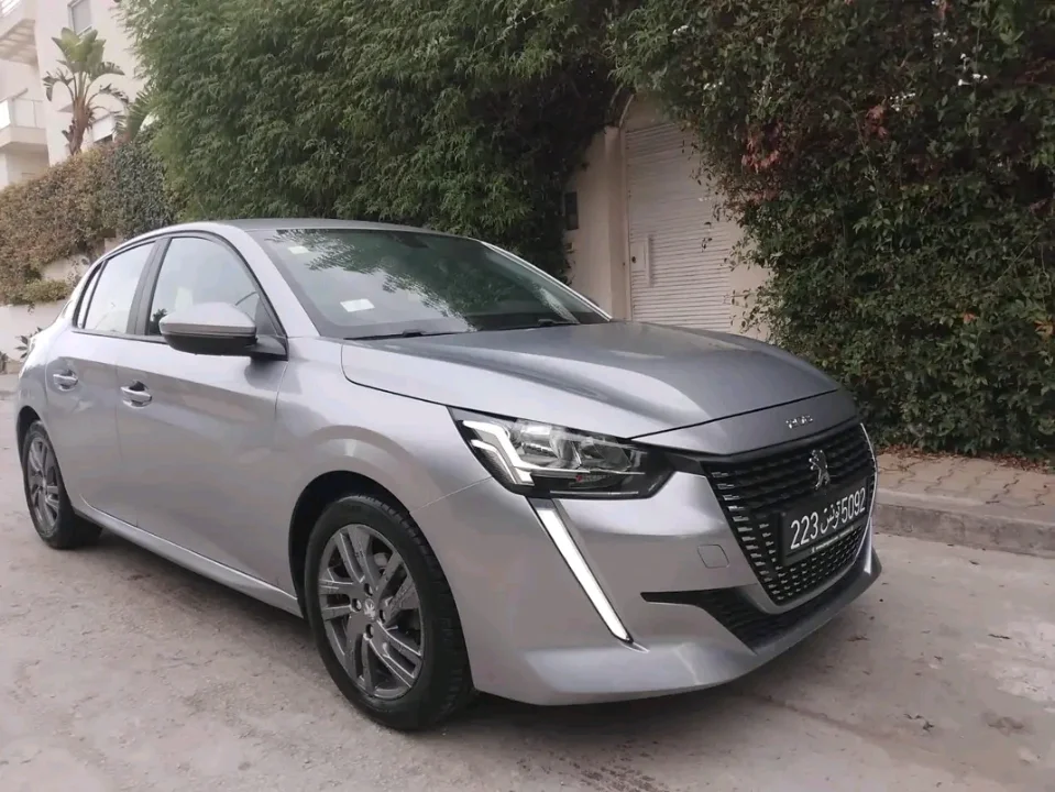 Peugeot 208 - Photo 6