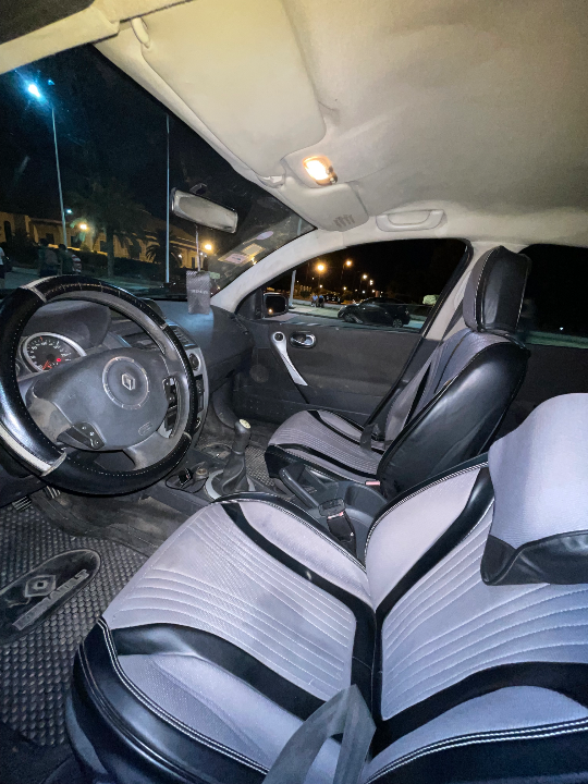 Renault Megane - Photo 6
