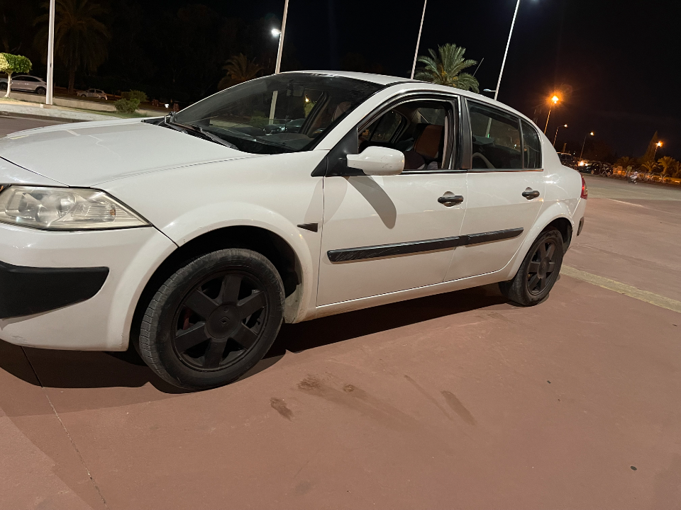 Renault Megane - Photo 5