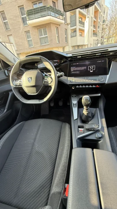 Peugeot 308 - Photo 2