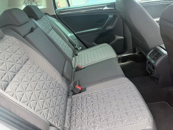 Volkswagen Tiguan - Photo 4