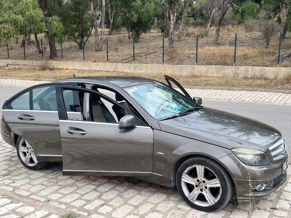 Mercedes Classe C - Photo 10